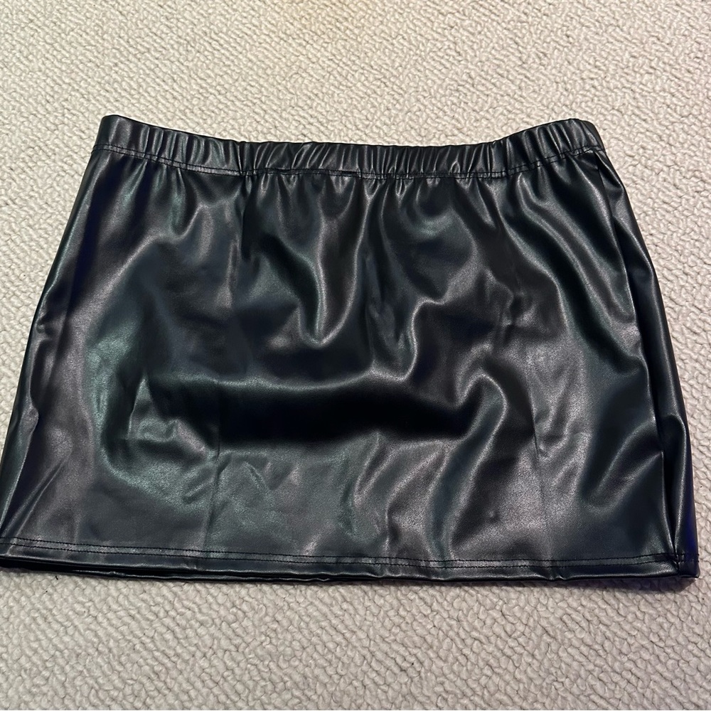 Black Faux Leather Low Rise Extreme Micro Mini Skirt